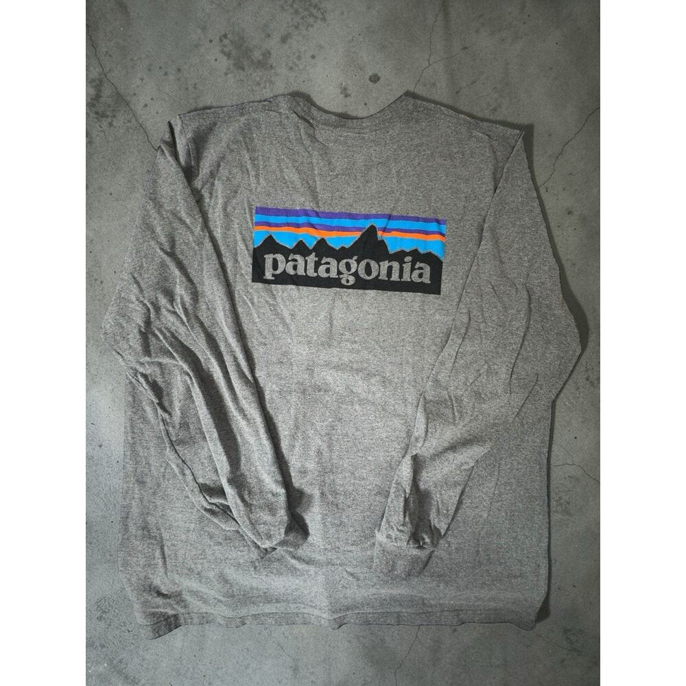 Patagonia Shirt Mens XL Gray Regular Fit Recycled P6 Responsibili Tee Hiking